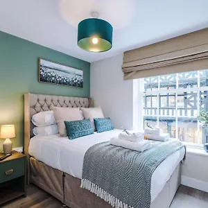  Apartment New! 4 X Stunning Centre In By 53 Degrees Property, Ideal For Individuals, Couples Or Business Groups! United Kingdom